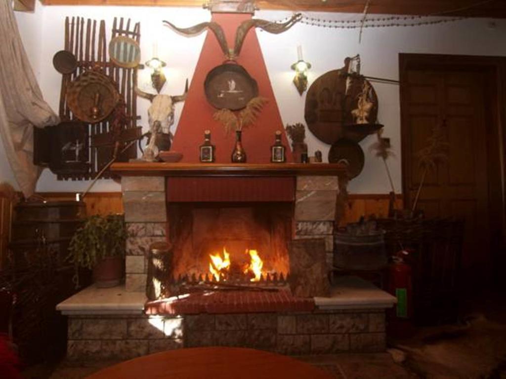 Hotel Arhontiko à Psarades Extérieur photo